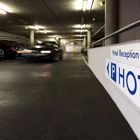 Готель Zurigo Downtown