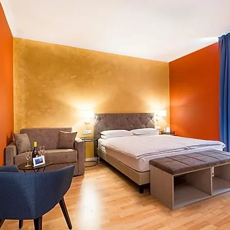 Hotel Zurigo Downtown 3*