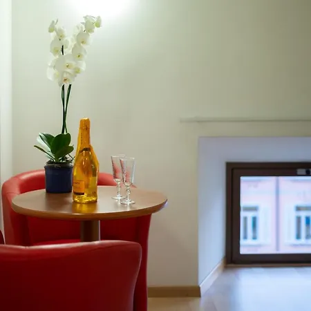 Otel Zurigo Downtown 3*