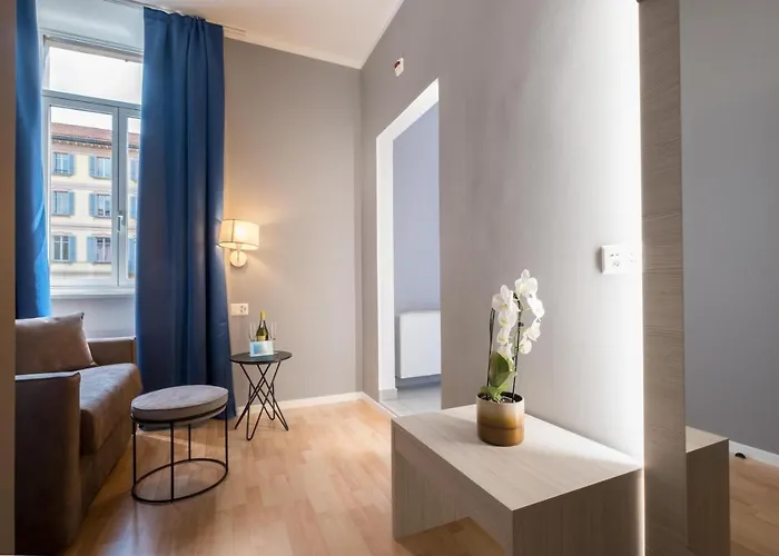 Готель Zurigo Downtown 3*