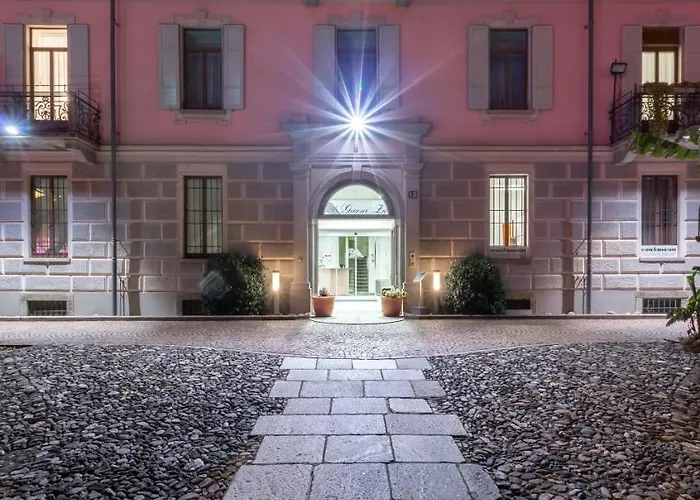 Zurigo Downtown Готель 3*