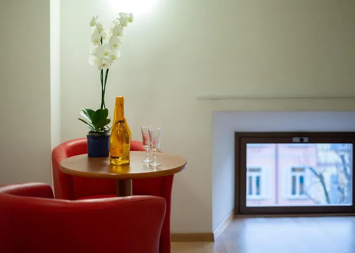 Otel Zurigo Downtown 3*